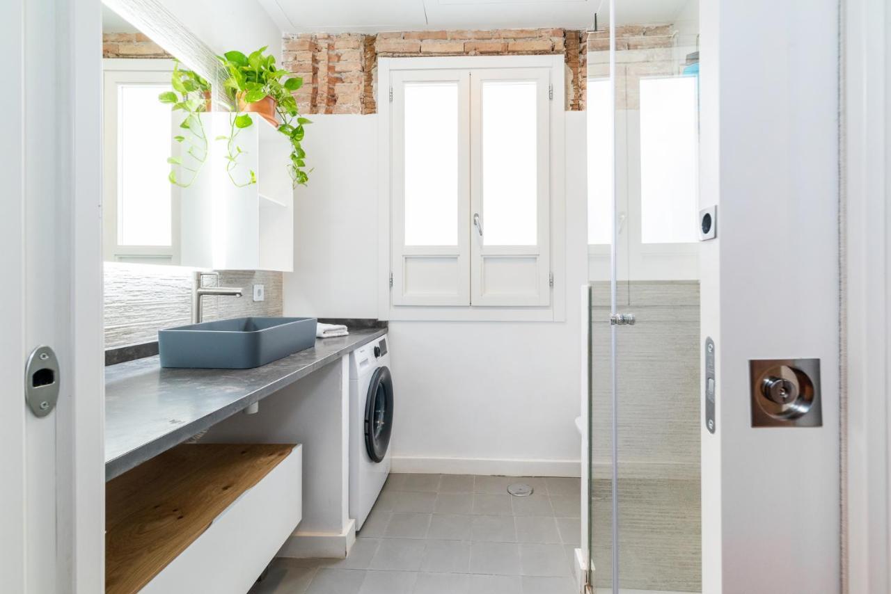 Ma&To Alhondiga Aparts Apartment Гранада Екстериор снимка